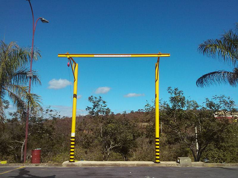 Projetos de Linha de Vida Fixa em Prticos para reas Externas - Segurana e Eficincia Projetos de Linha de Vida Fixa em Prticos para reas Externas - Segurana e Eficincia